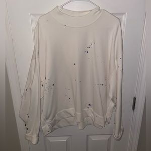 Cream old navy paint splatter pullover!